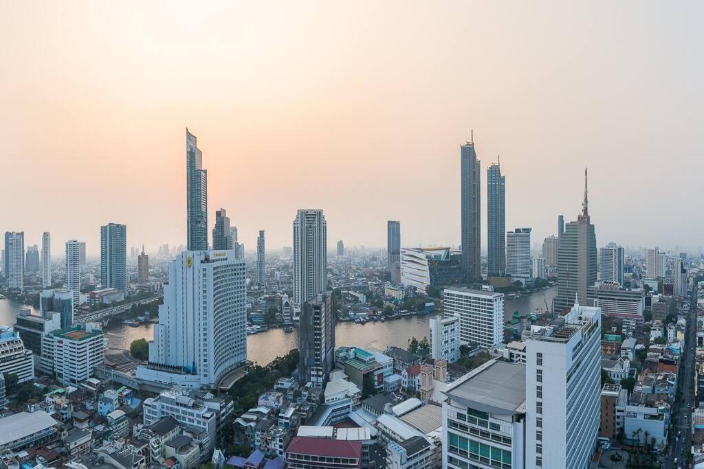Central Bangkok, 5 Stars River View & Characteristic Decor Exterior photo