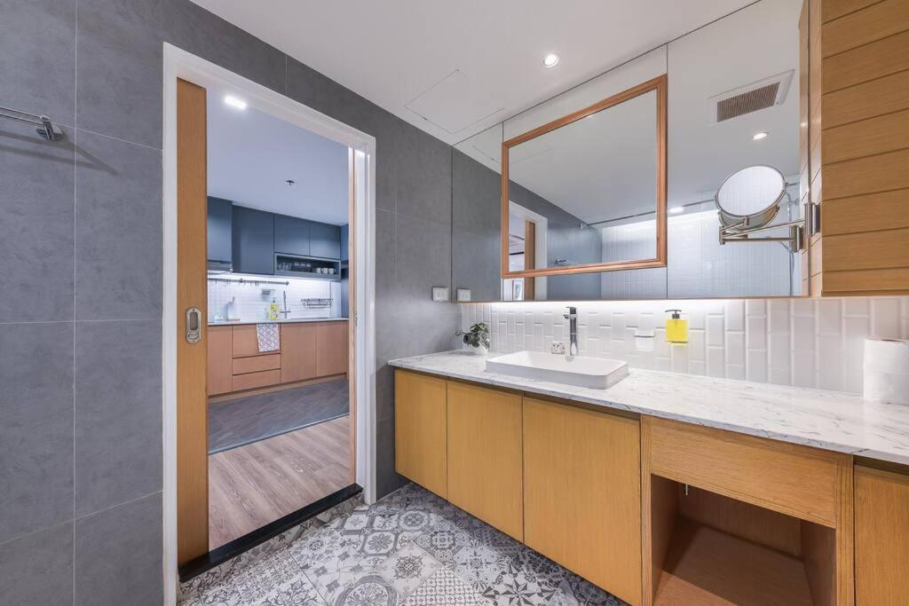 Central Bangkok, 5 Stars River View & Characteristic Decor Exterior photo