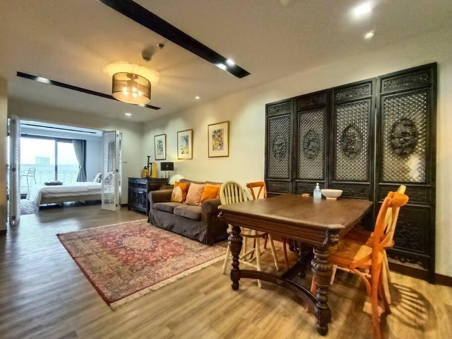 Central Bangkok, 5 Stars River View & Characteristic Decor Exterior photo