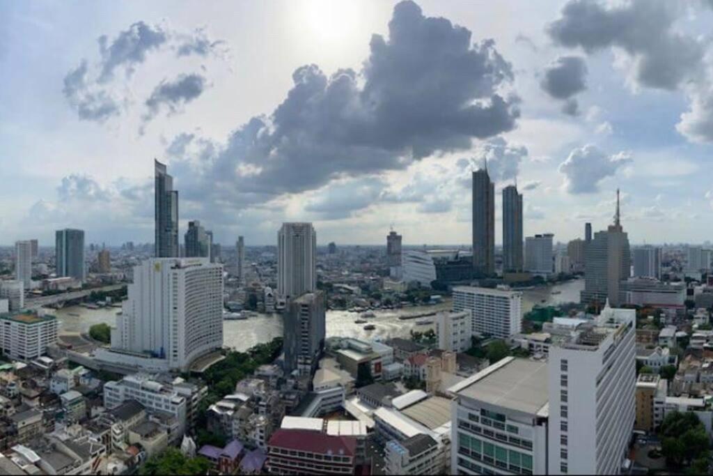 Central Bangkok, 5 Stars River View & Characteristic Decor Exterior photo