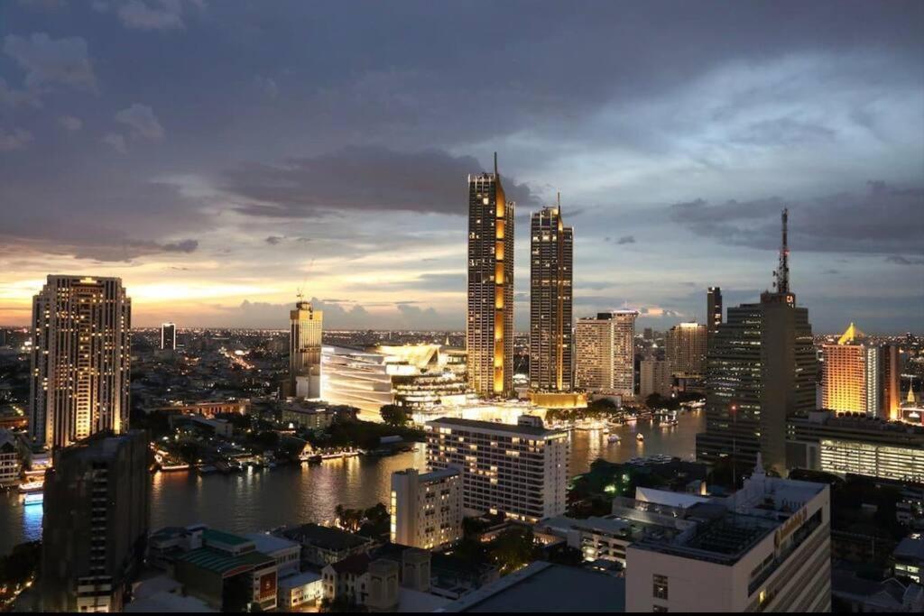 Central Bangkok, 5 Stars River View & Characteristic Decor Exterior photo